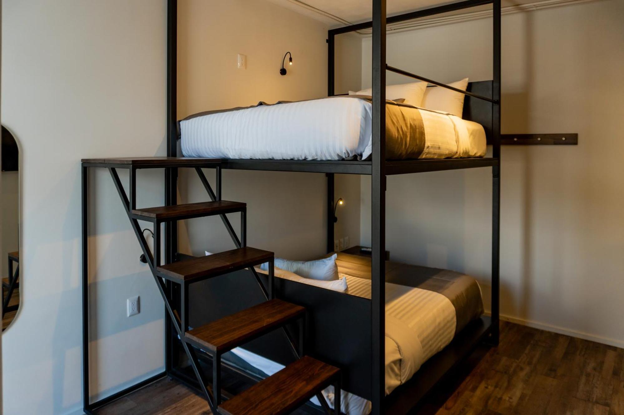 Hotel Alt Urbana León Esterno foto